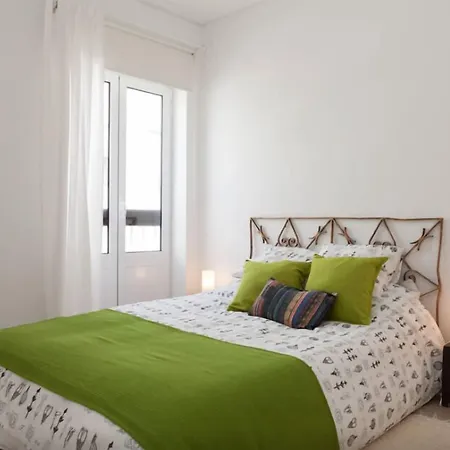 Nesha Flats * Ericeira