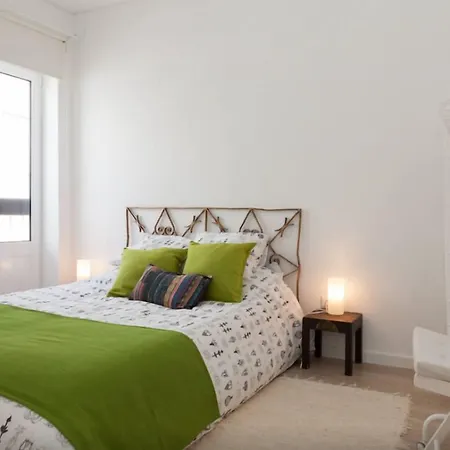 Nesha Flats Ericeira