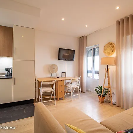 Nesha Flats Lejlighed *