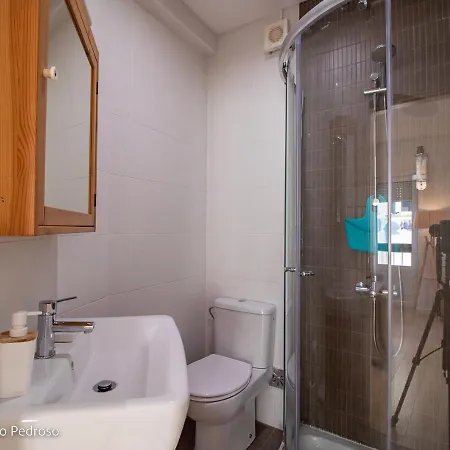 شقة Nesha Flats *