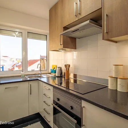 Nesha Flats Apartment Ericeira