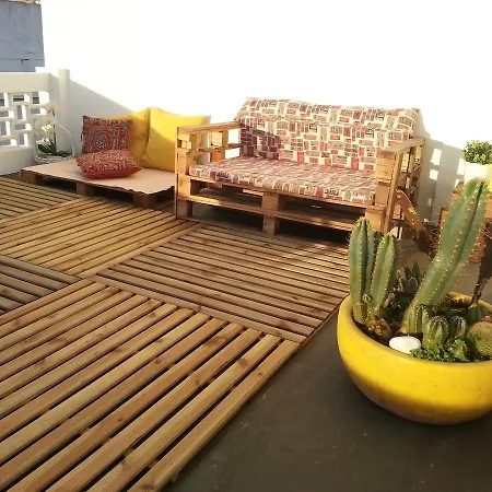 شقة Nesha Flats *