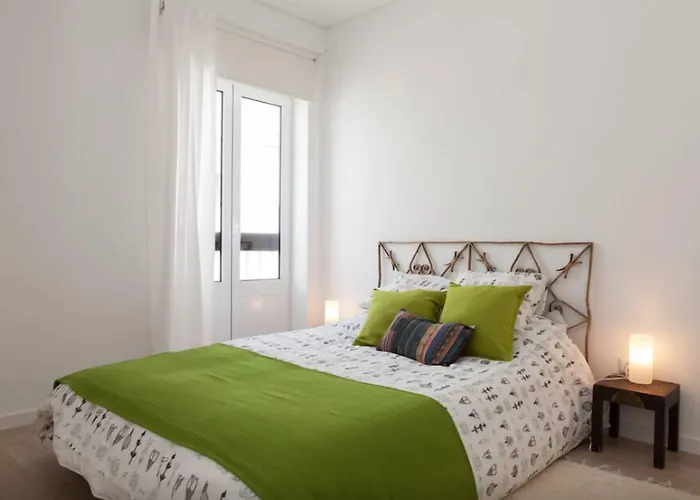 Nesha Flats * Ericeira