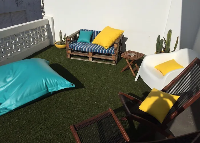 Nesha Flats אריסרייה